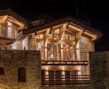Les Bosses Penthouse