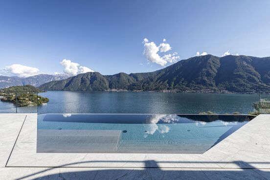 Villa Miralago