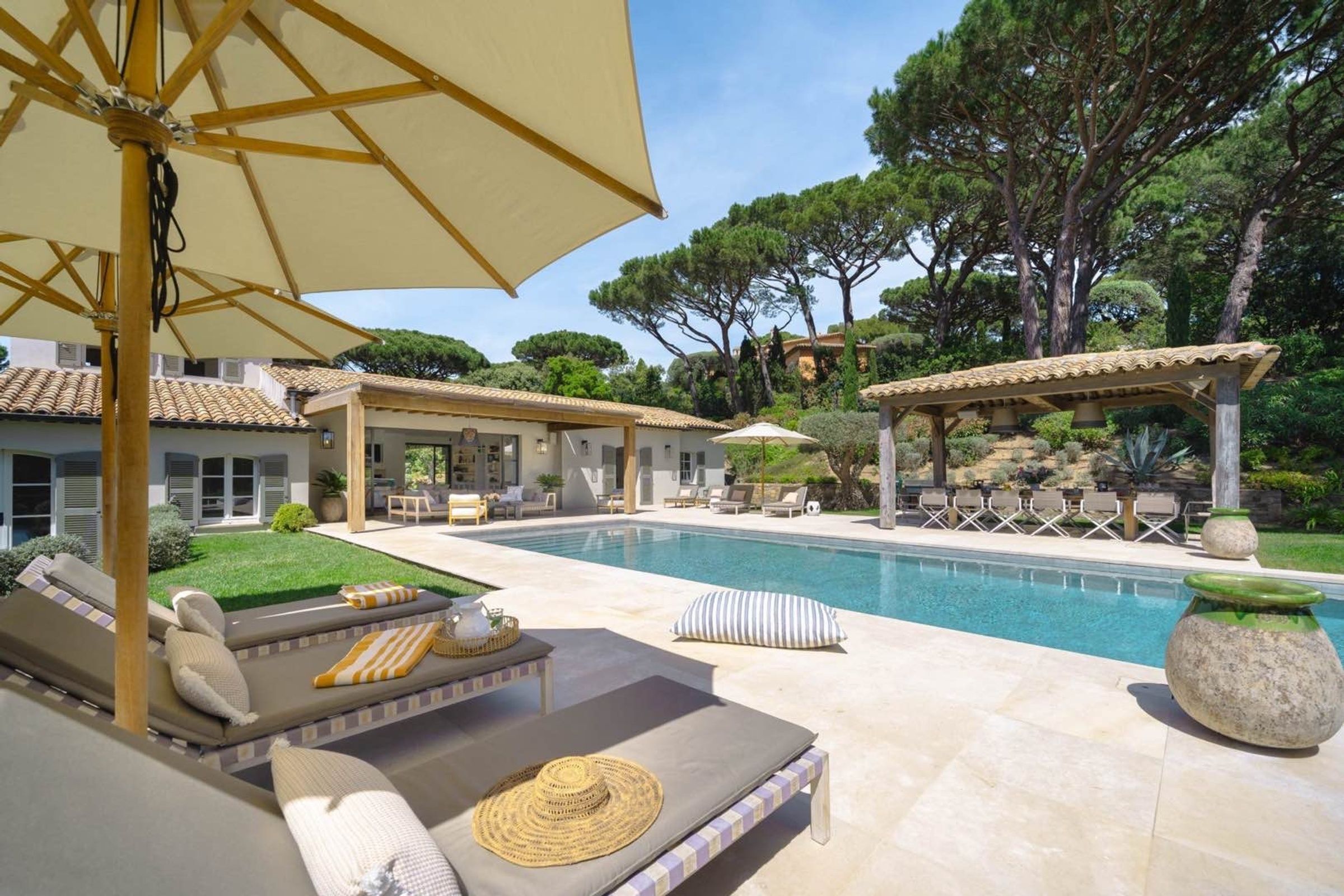 Villa Lyra