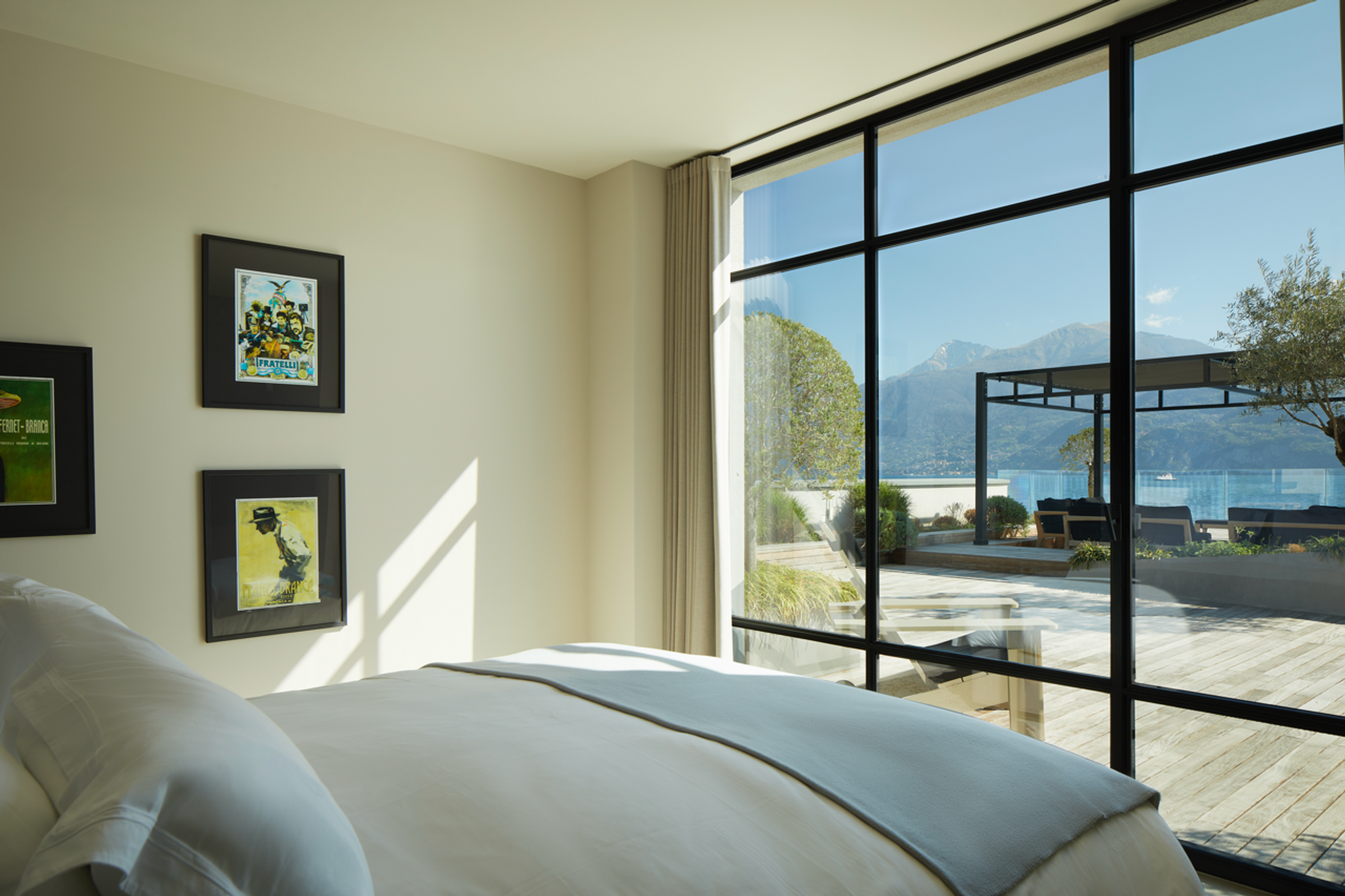 Bedroom 3 - Access to the terrace