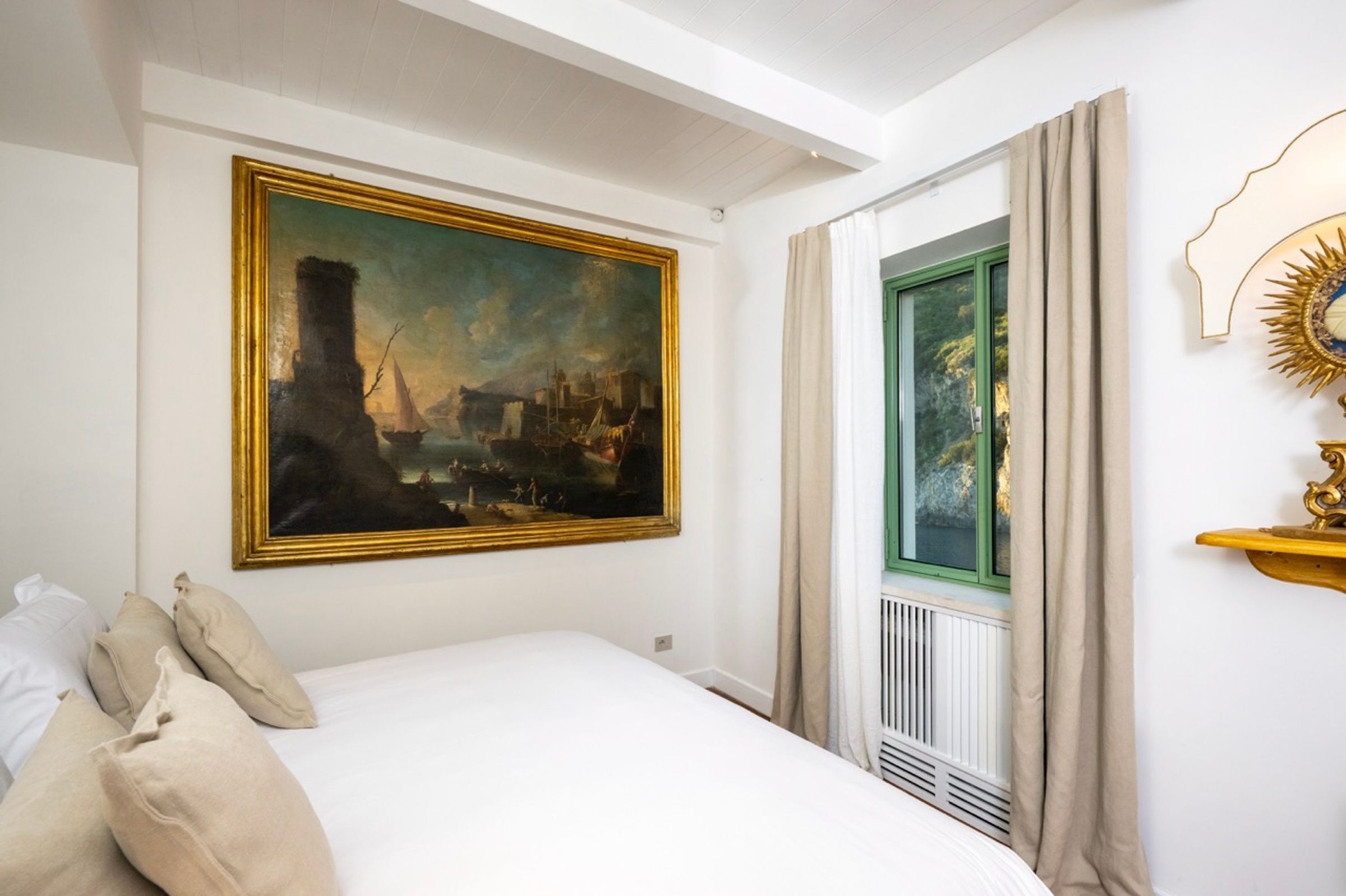 Bedroom 1 - guest house