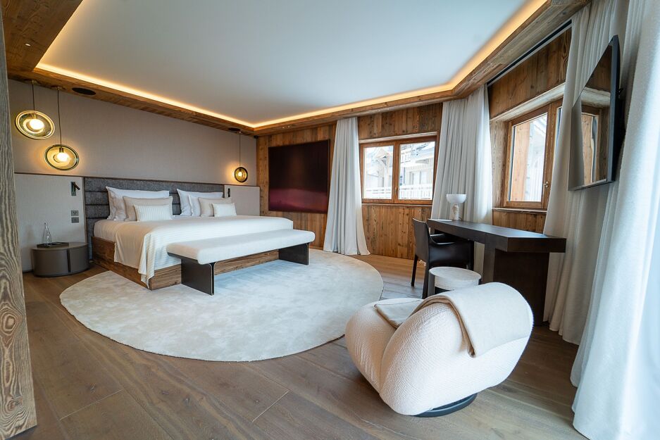 Chalet Moon