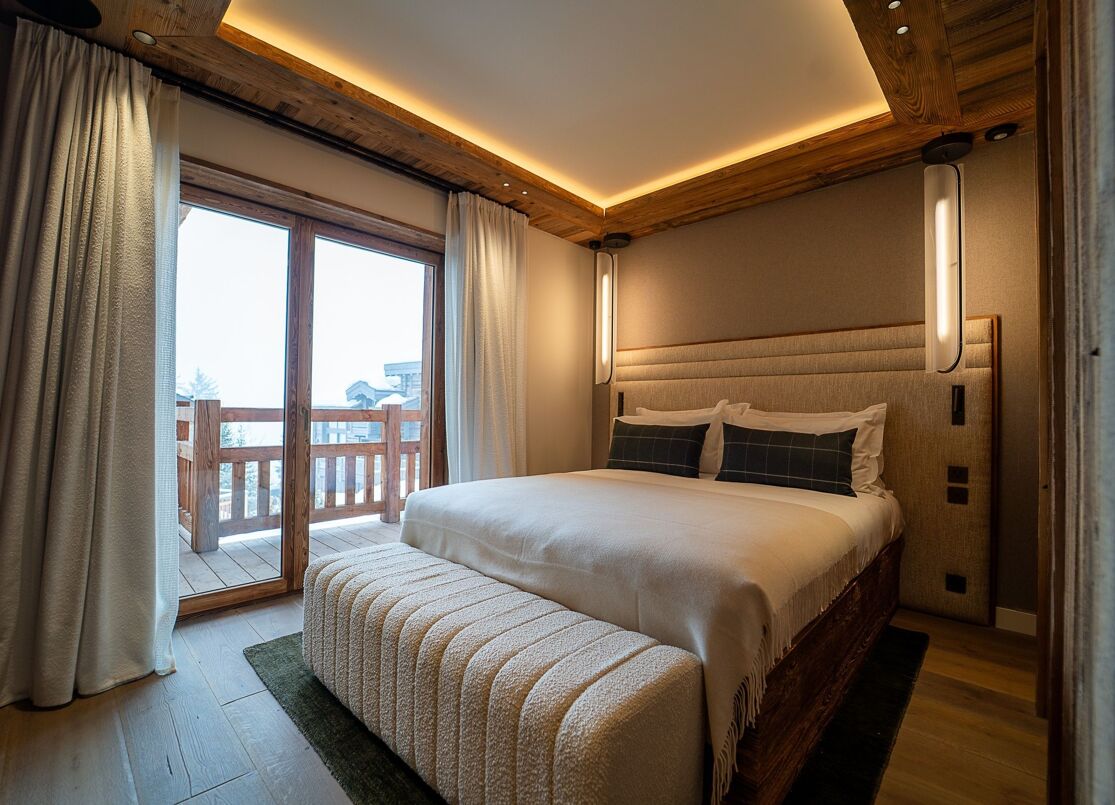 Chalet Moon