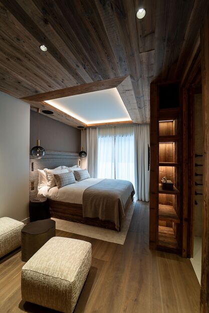 Chalet Moon