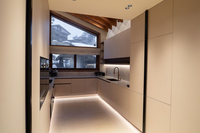 Chalet Moon