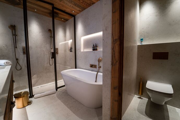 Chalet Moon