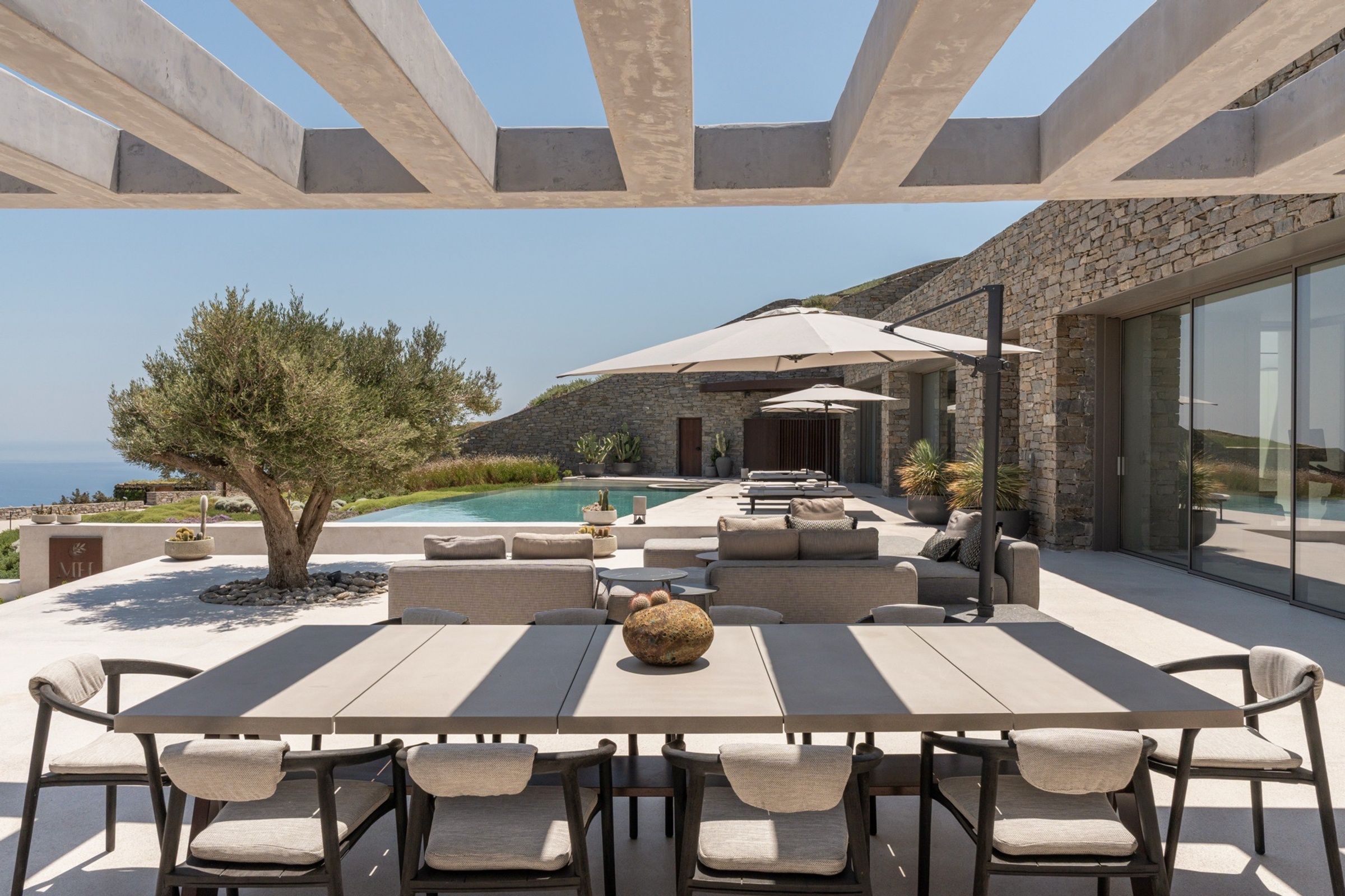 Villa Apollonas