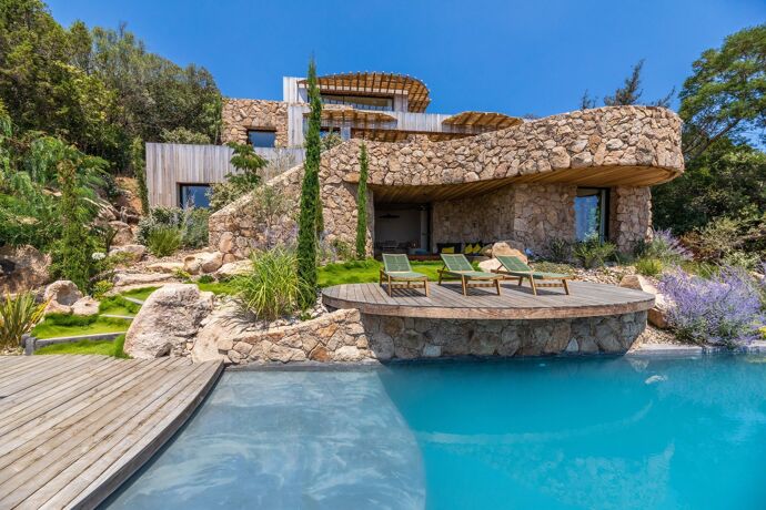 Casa Oriu