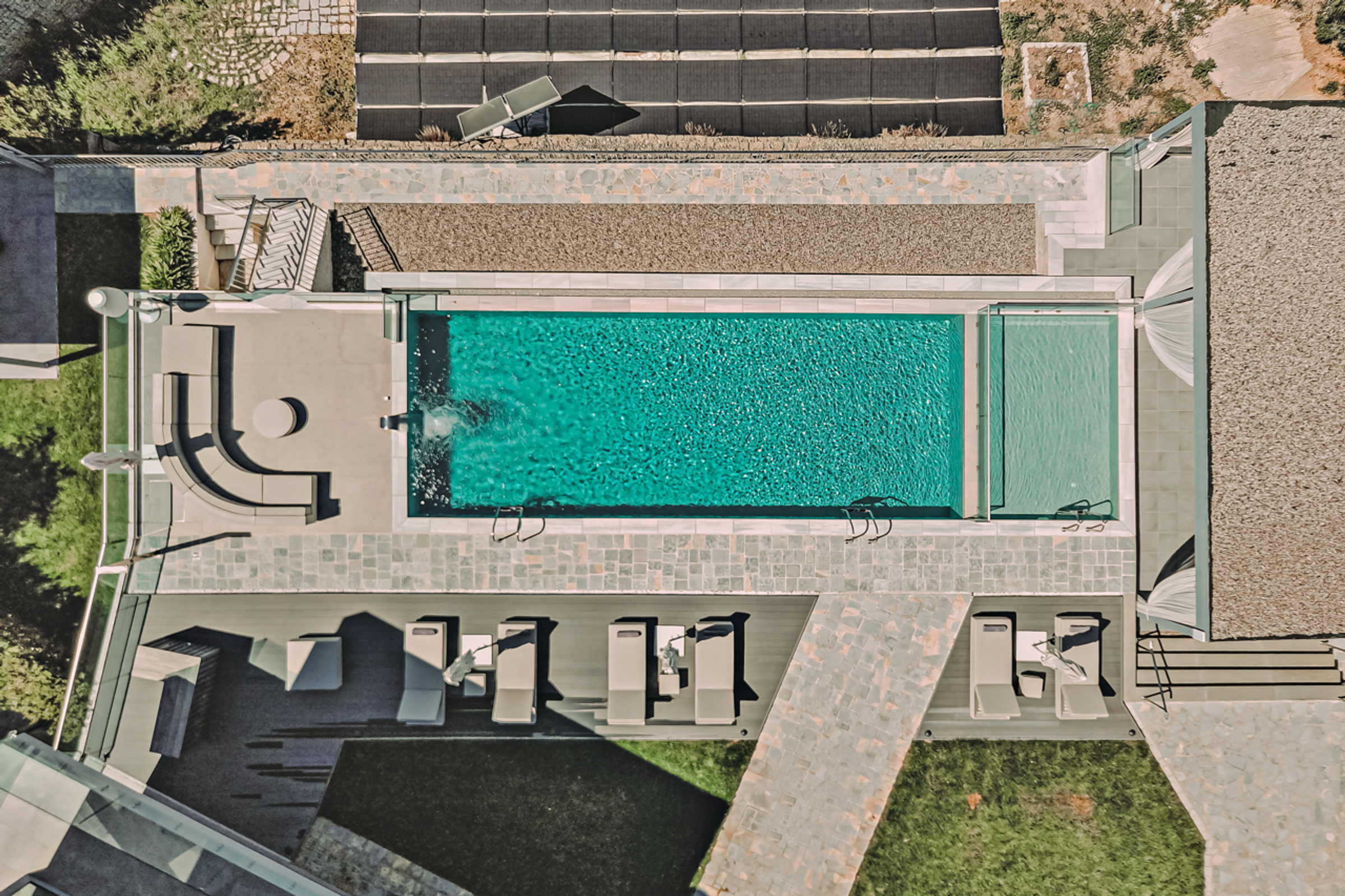 Villa Inception