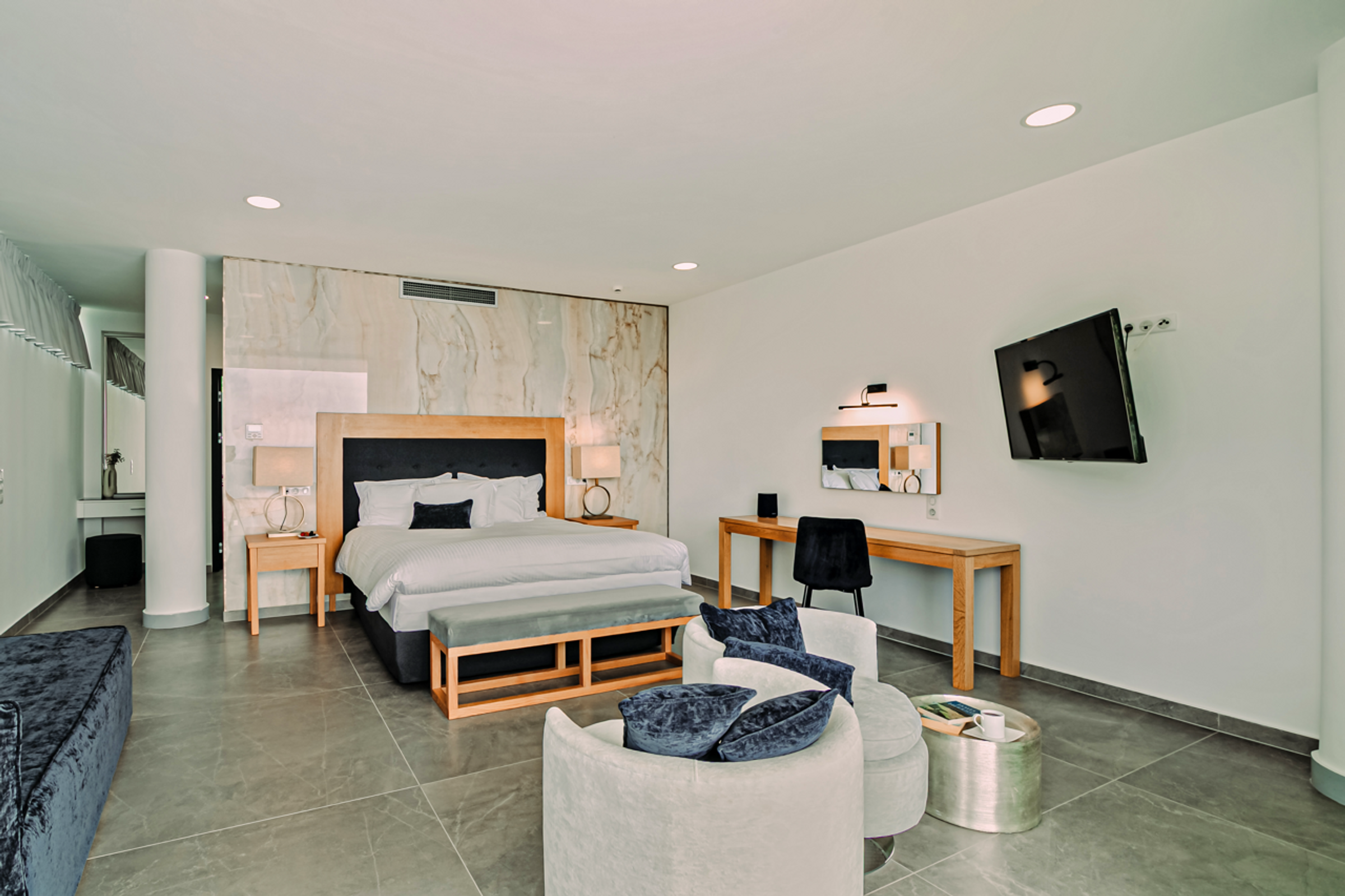 Bedroom 1 - Master