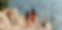 deux jeunes femmes en maillot de bain descendant vers une crique isolee a biza ete