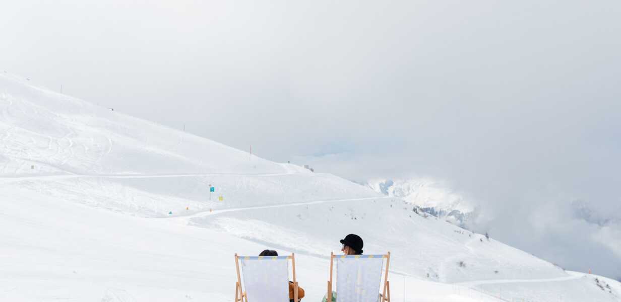 swiss-alps-view-two-friends