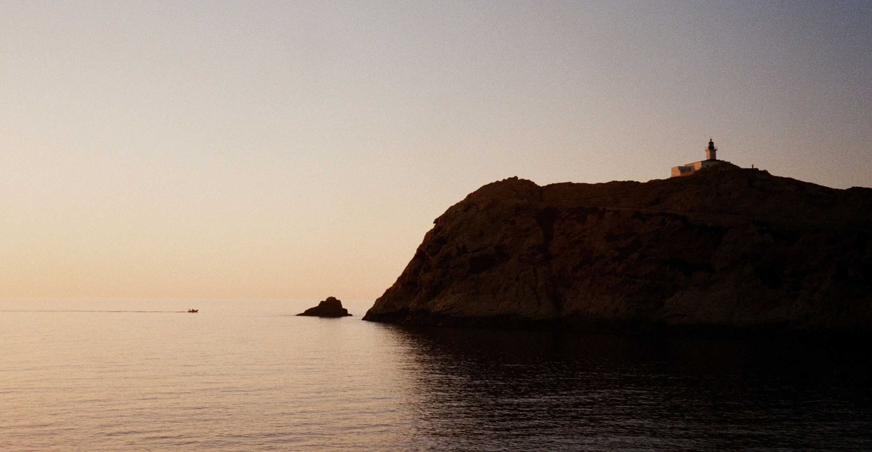 Luxury villa rentals in Corsica by the sea