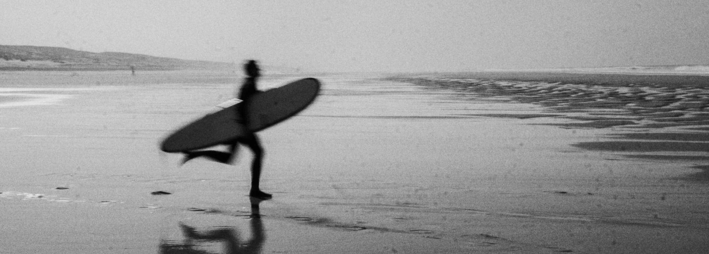 petites filles plage sable surf pays basque landes 