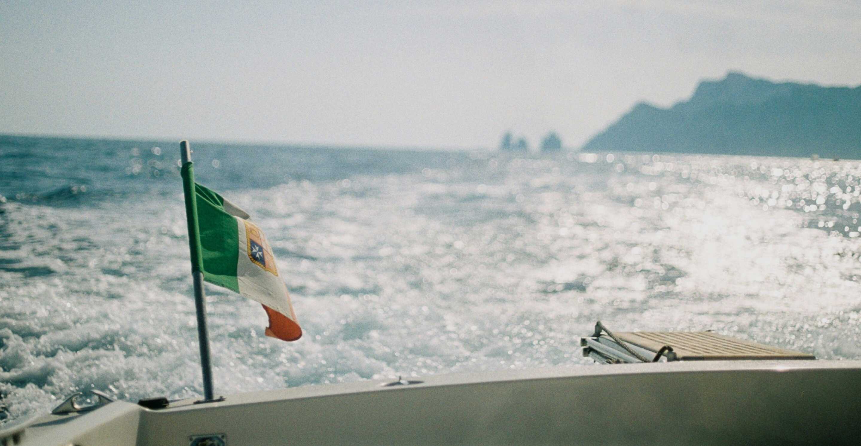 Amalfi-coast-villas-with-private-pool-right-by-the-sea