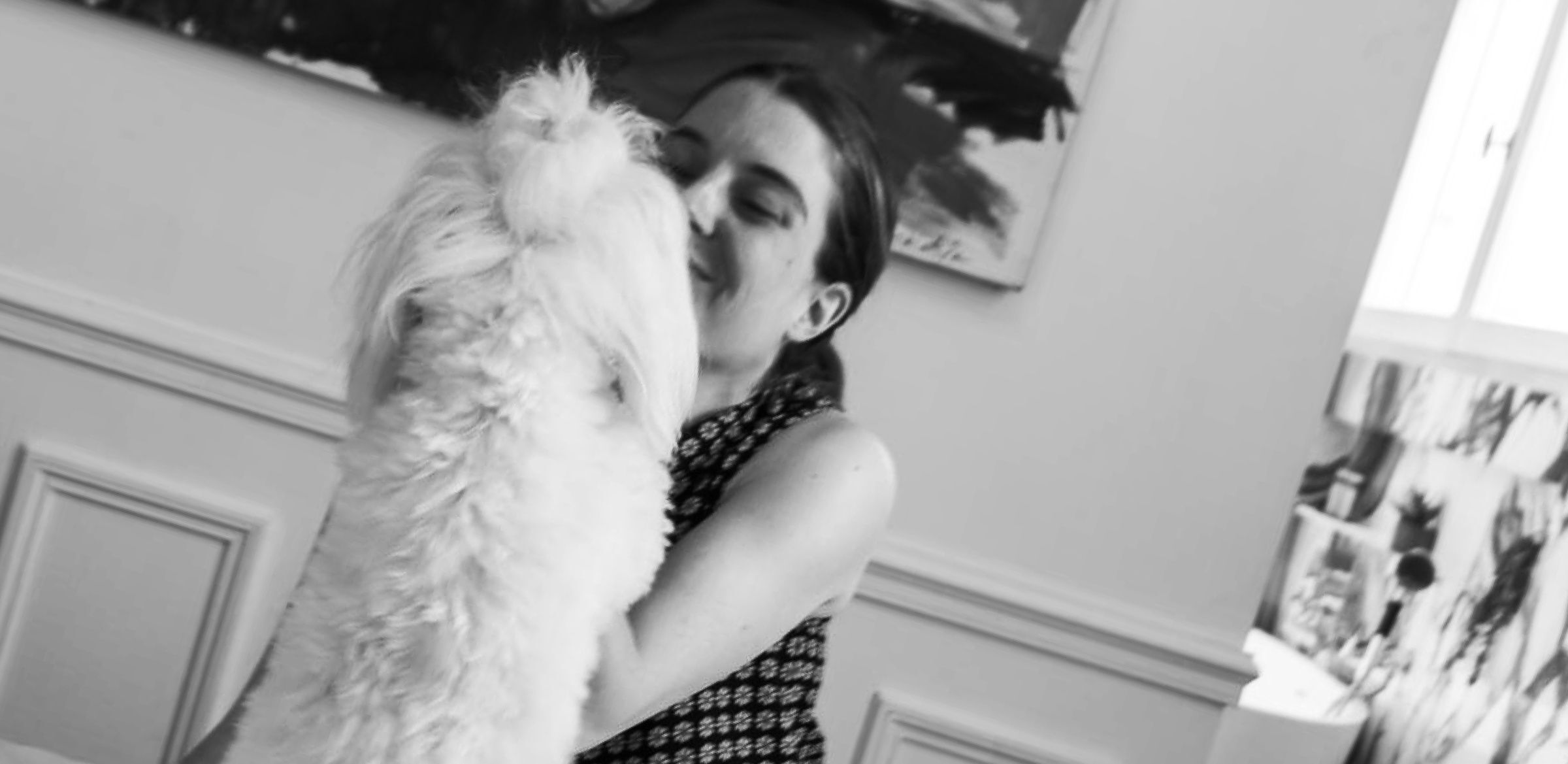 woman-dog-pet-friendly-country-house