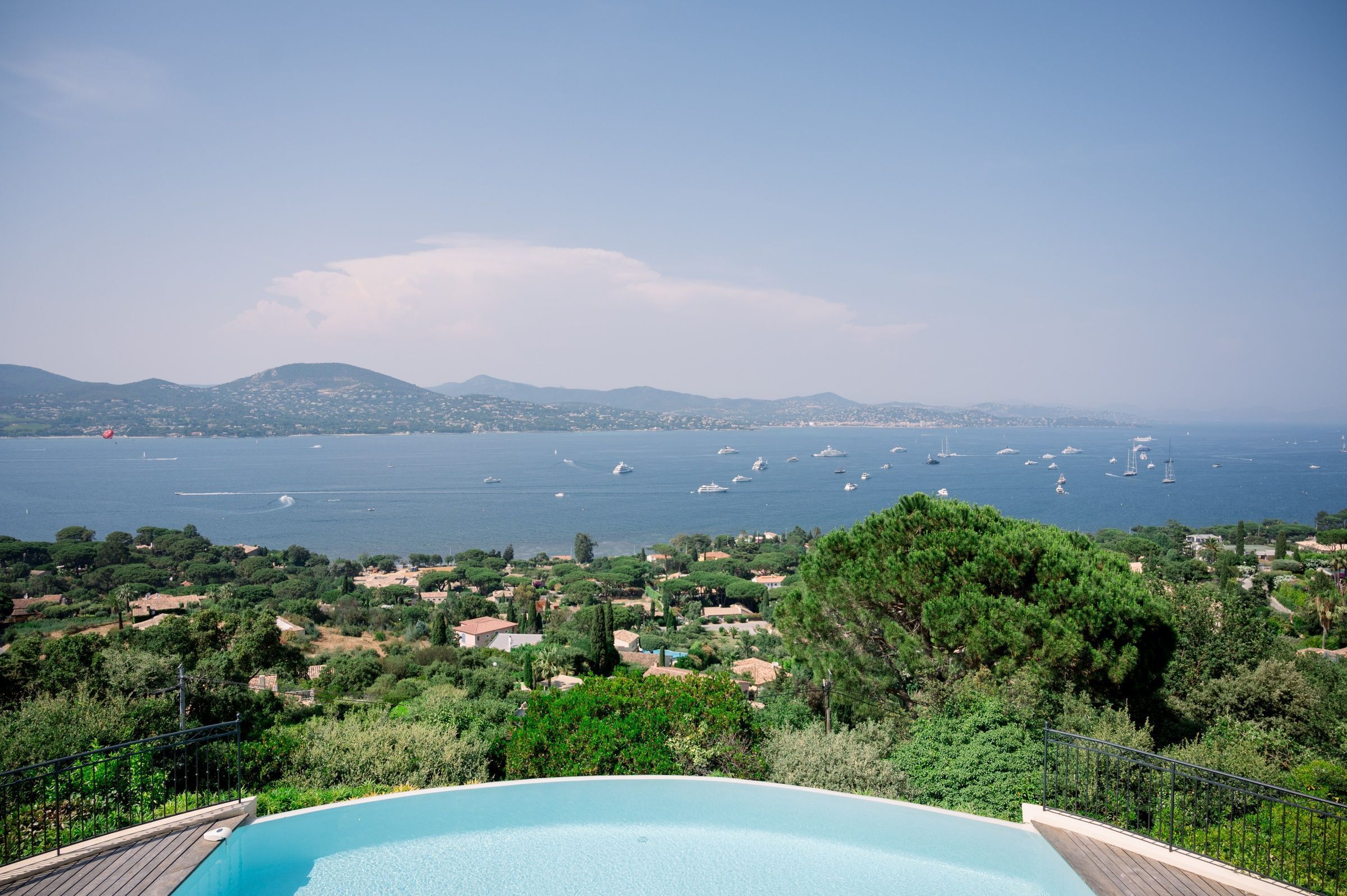 Saint Tropez Peninsula luxury villas rentals