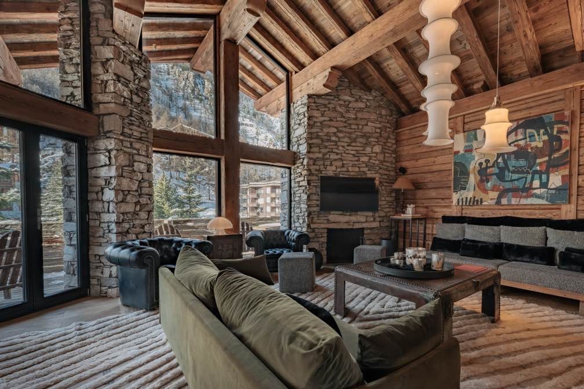 Chalet Face