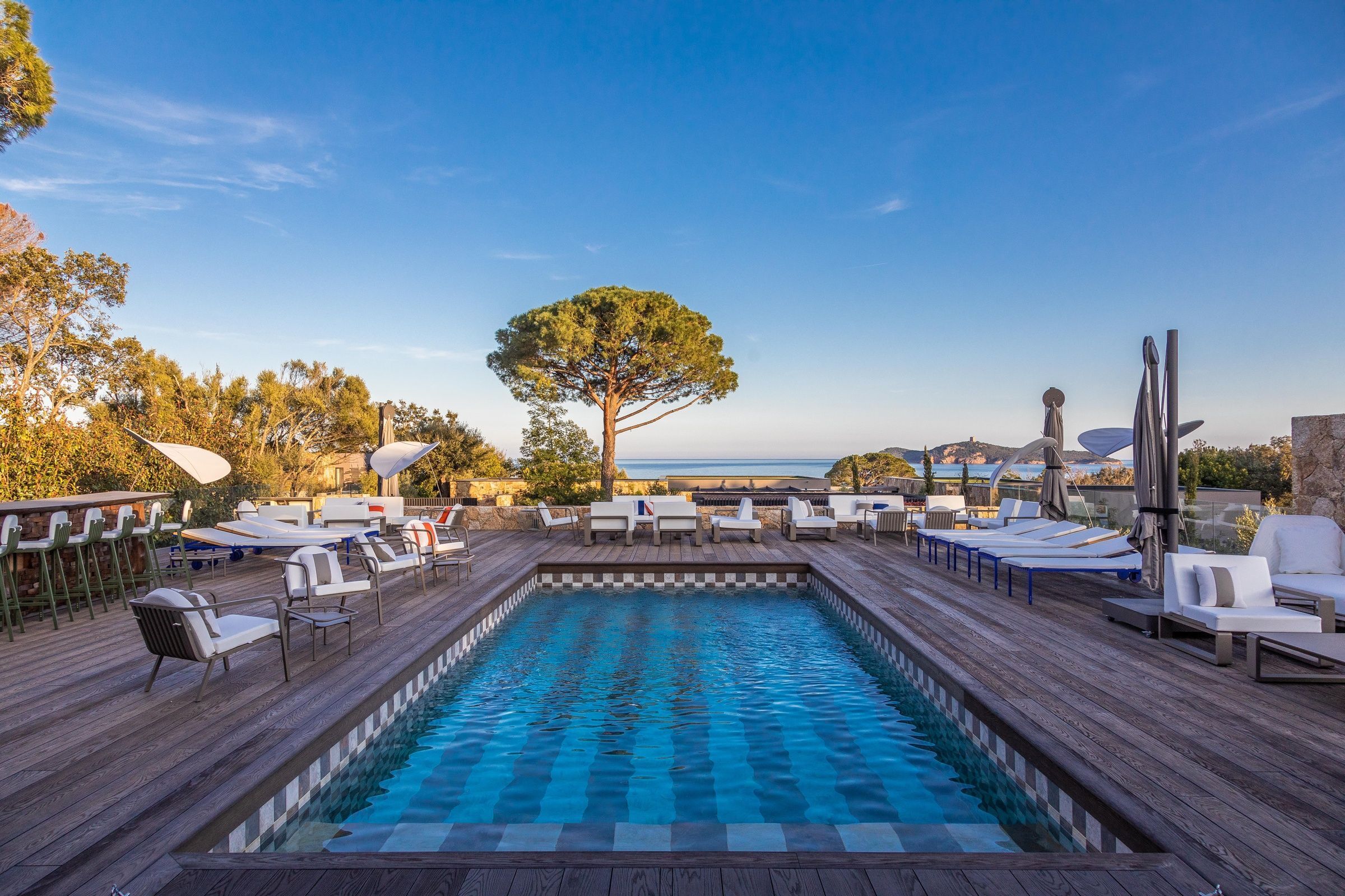 Azzu Resort