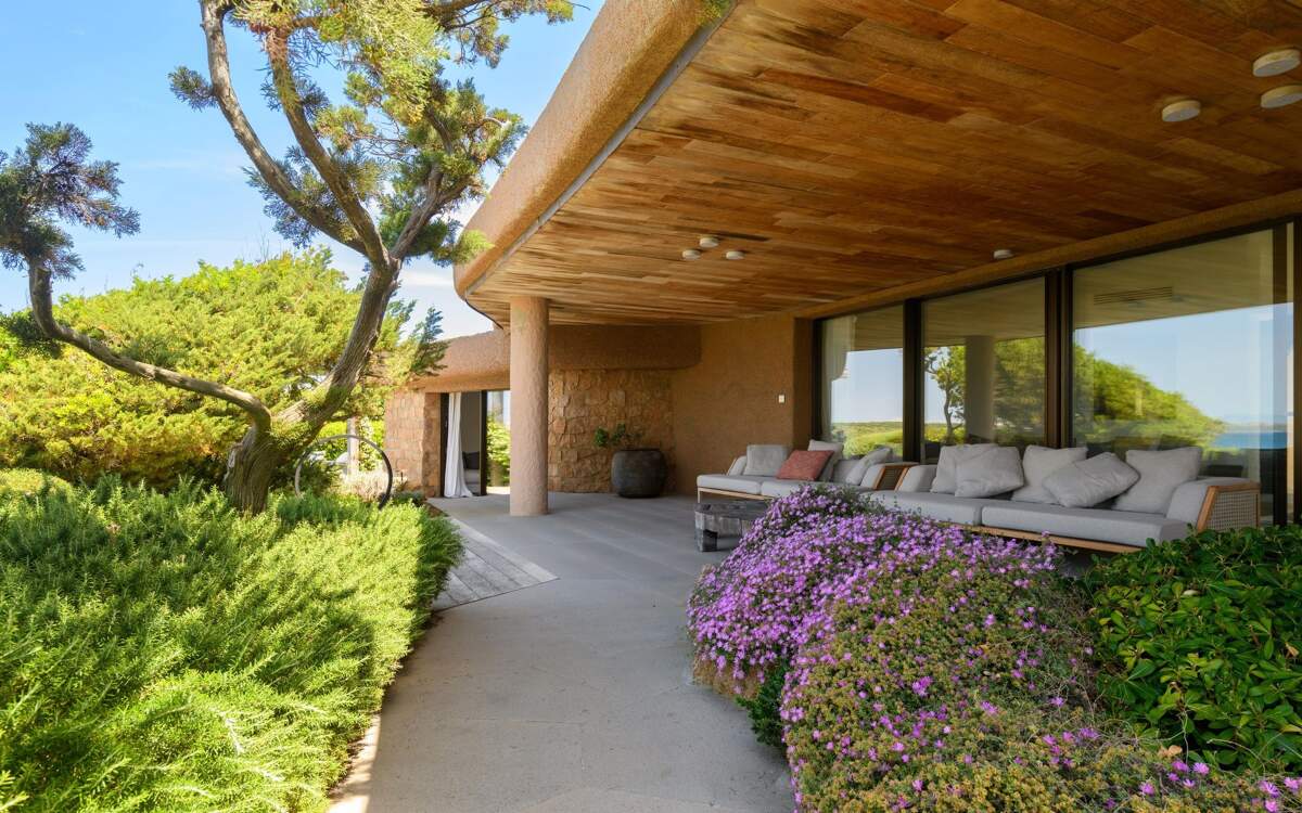 9065