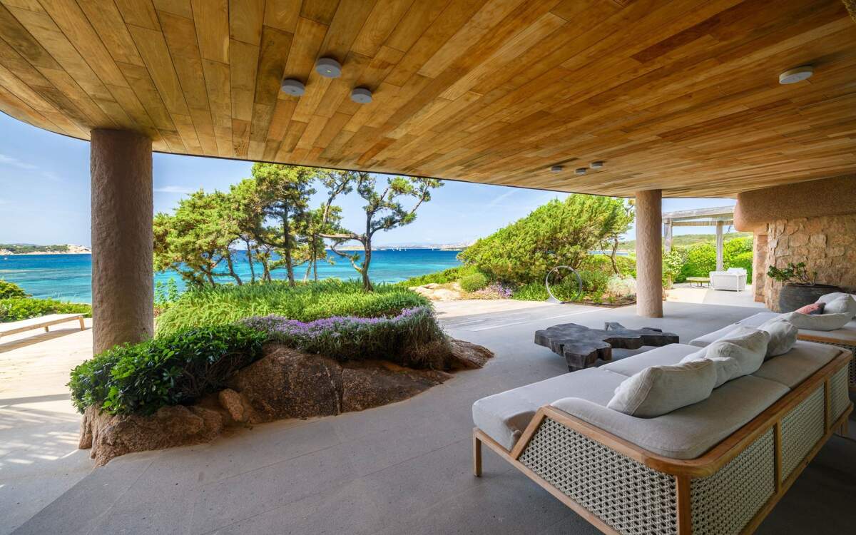 9065