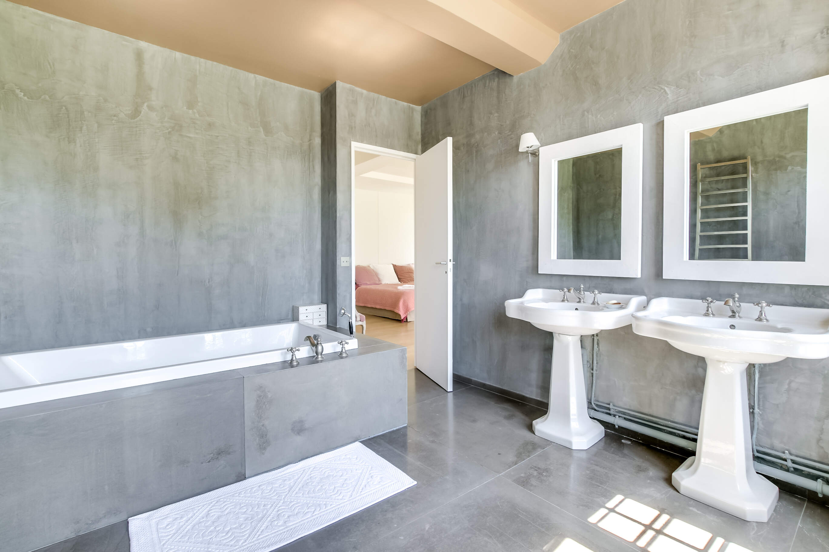 Manoir Saint Laurent in Deauville Le Collectionist