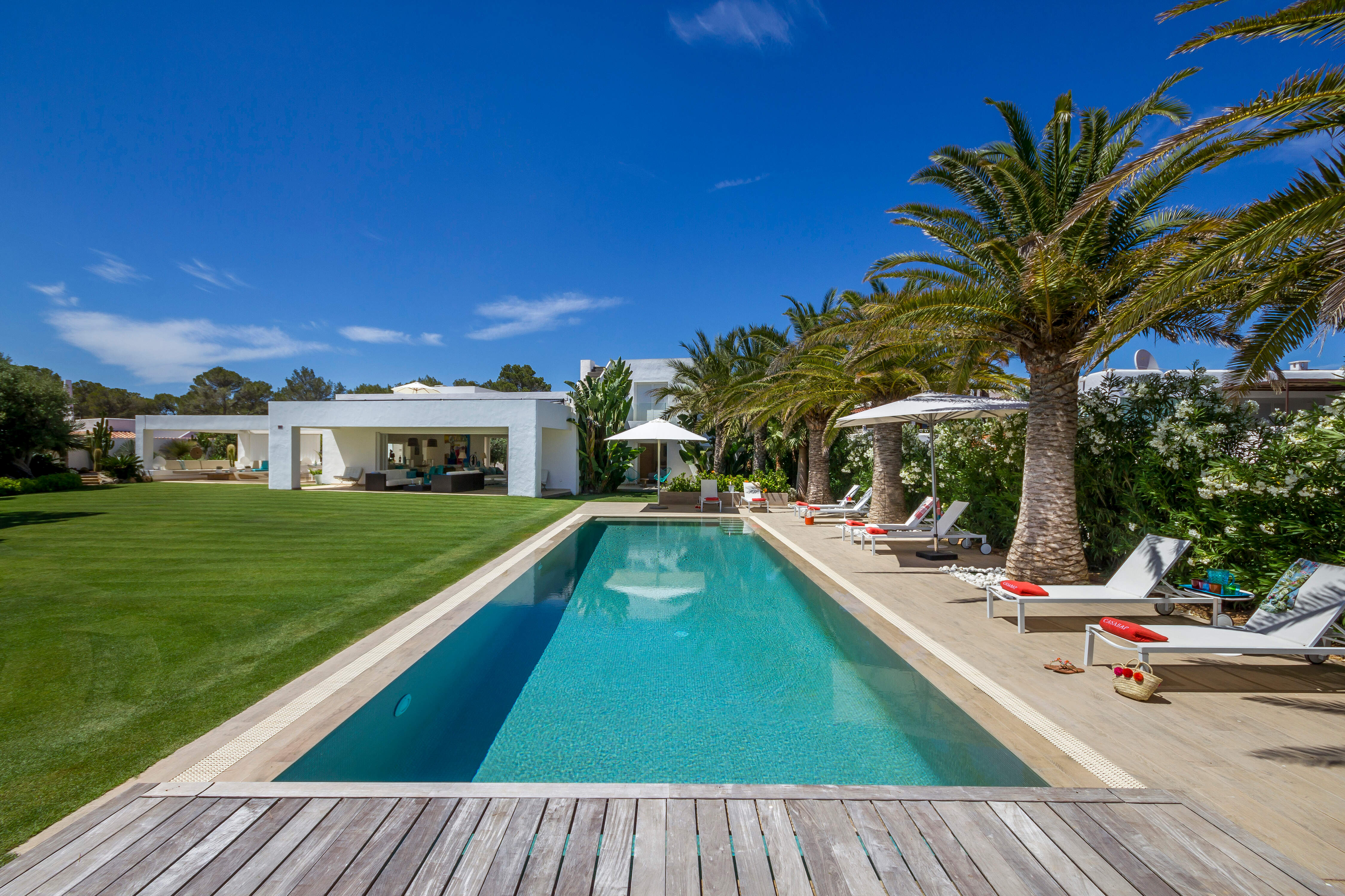 Villa Antonella in Ibiza | Le Collectionist