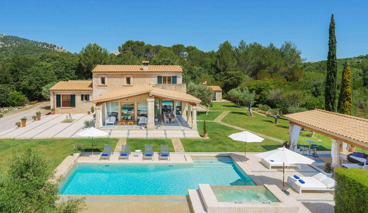 Villa Donna in Mallorca - Le Collectionist