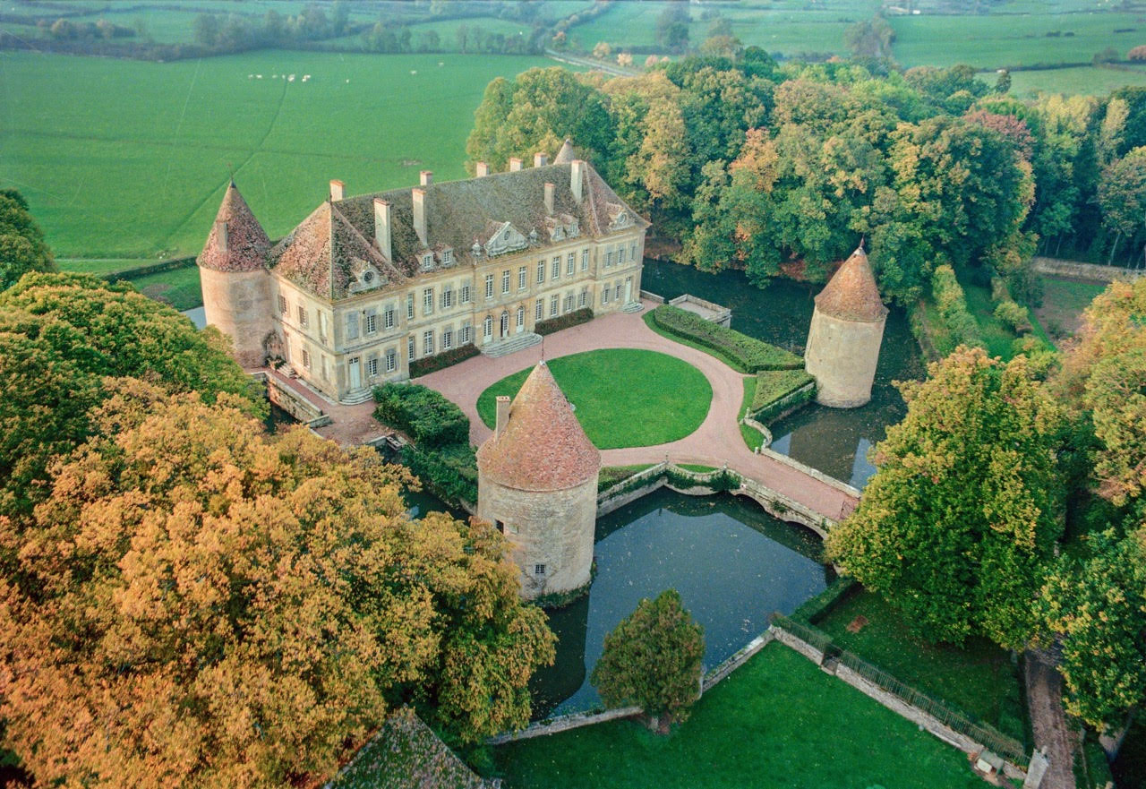 Luxury villa Rentals Dijon & Burgundy Le Collectionist