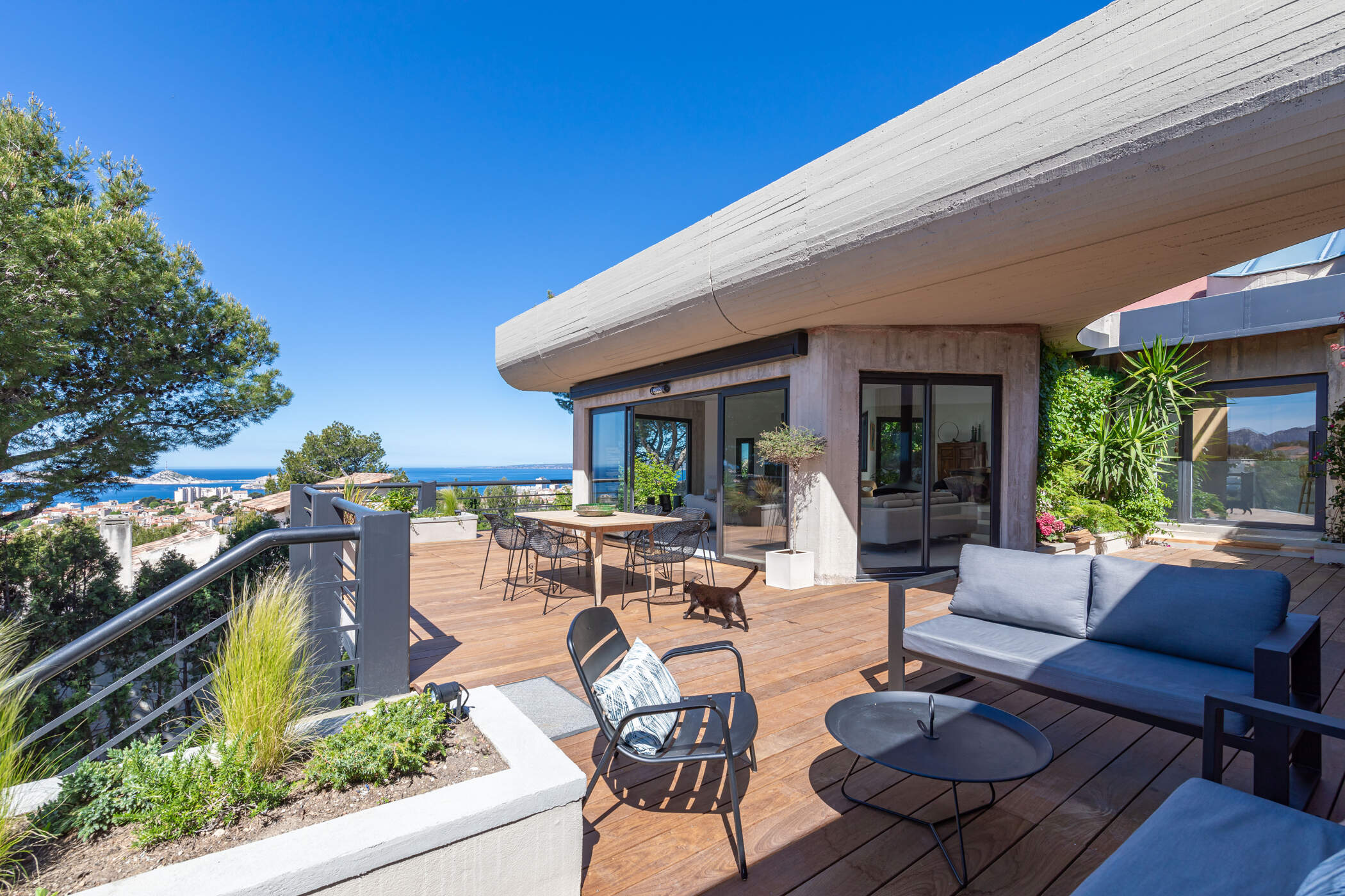 Luxury villa Rentals Marseille Le Collectionist