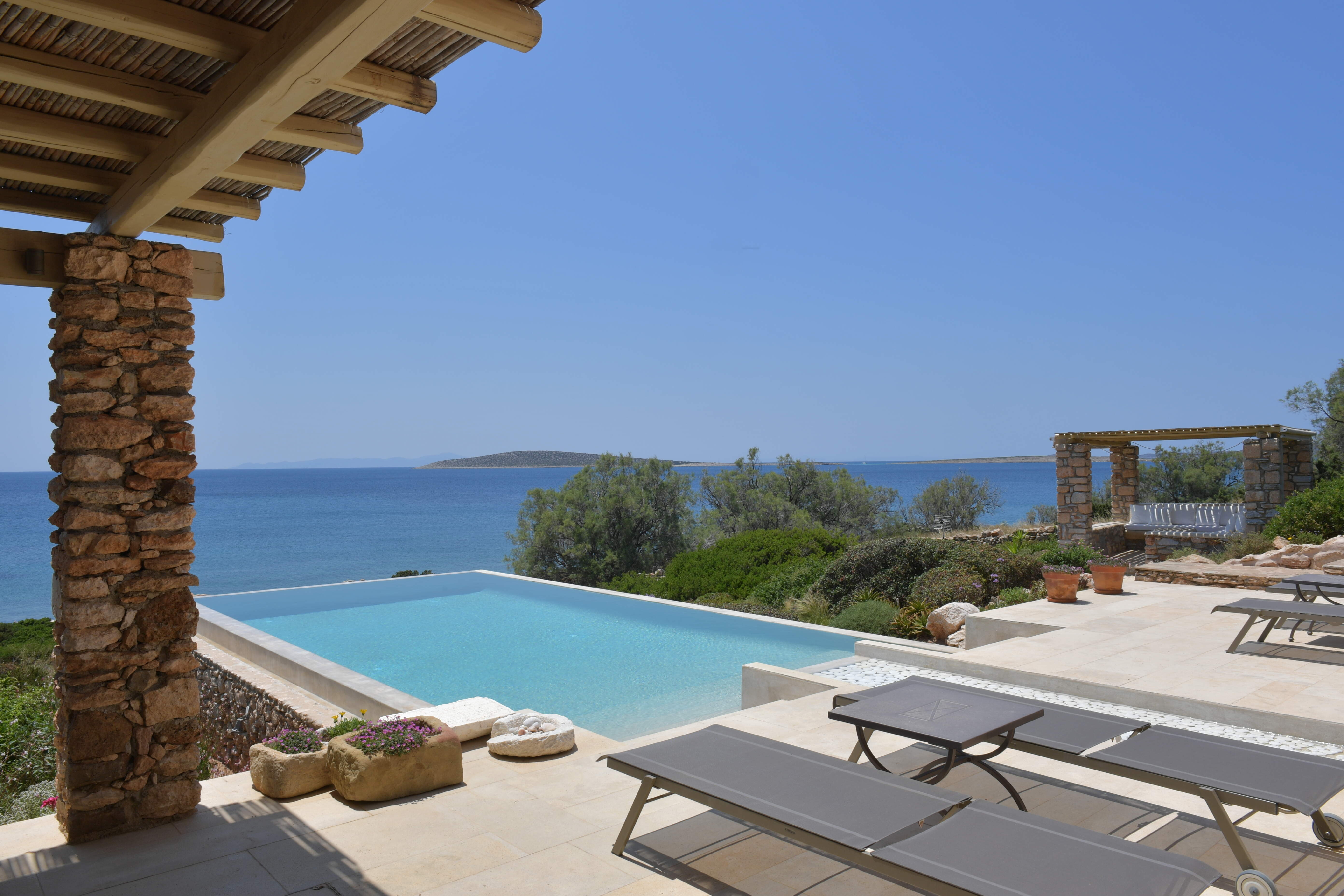 Villa Elena in Paros - Le Collectionist