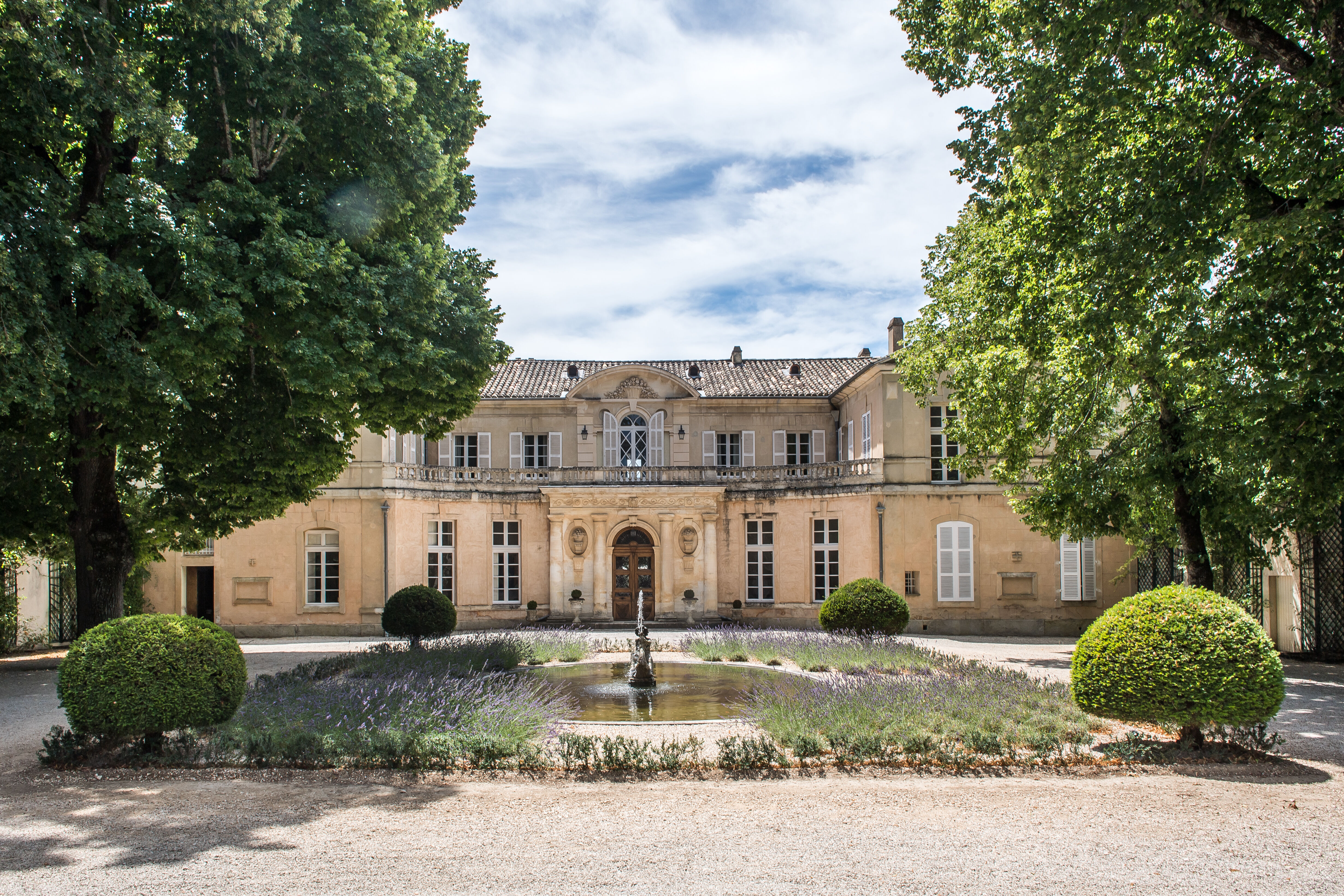 Luxury villa Rentals Avignon Le Collectionist
