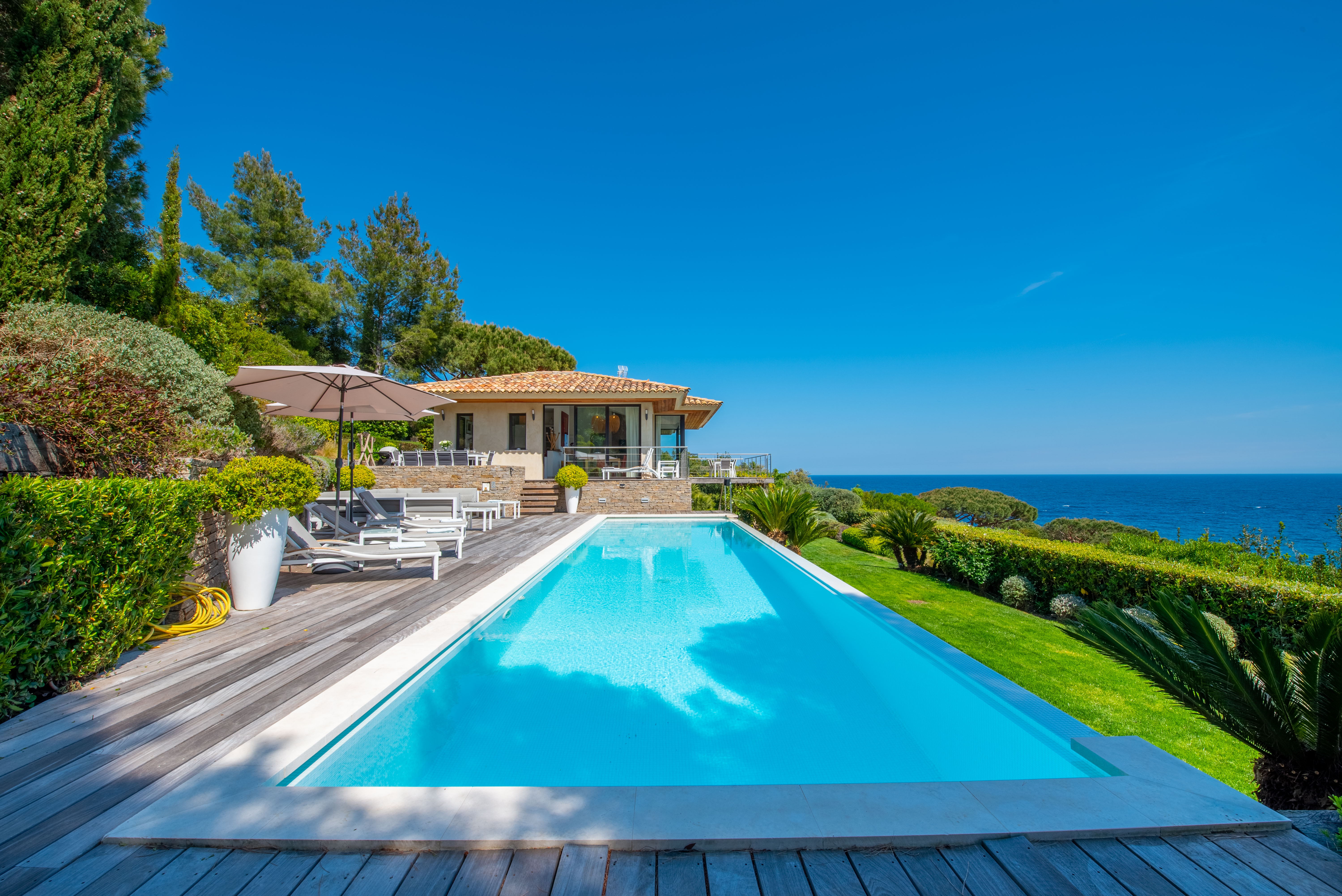 Location luxe villa Côte d'Azur Le Collectionist