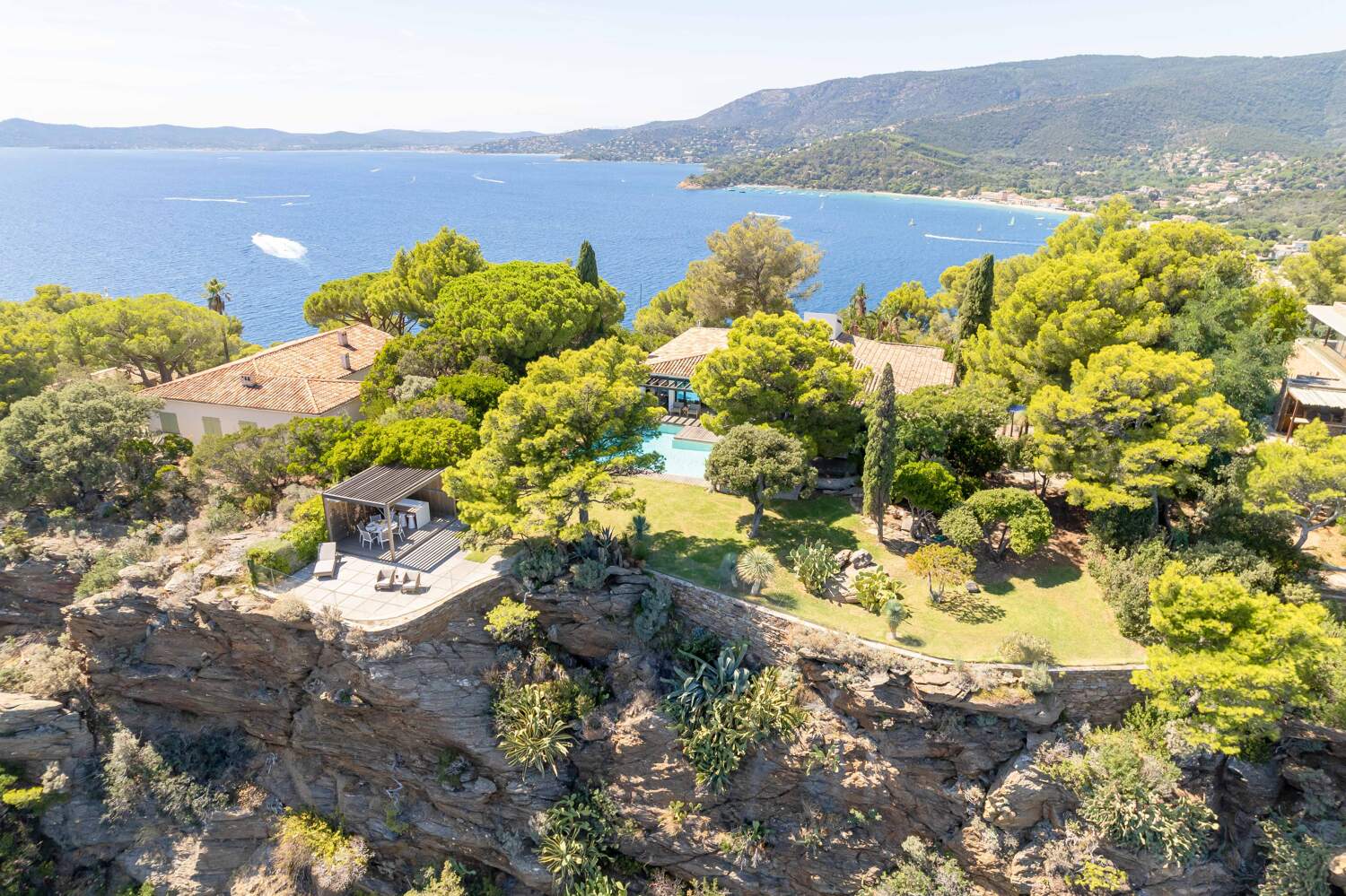 Villa Cap Sud in Cavalaire-sur-Mer - Le Collectionist